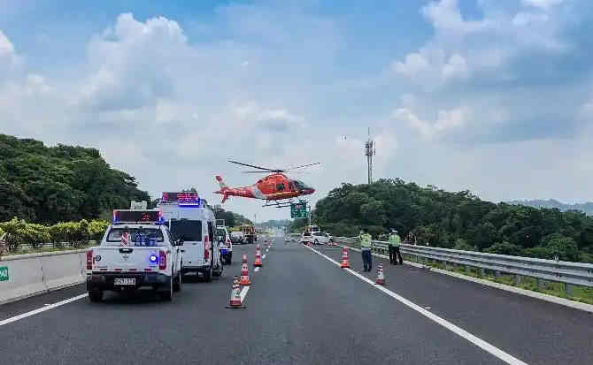 广陵区高速公路汽车救援案例
